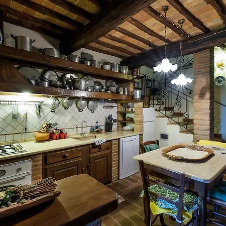 Borgo Alle Mura * Casale Marittimo